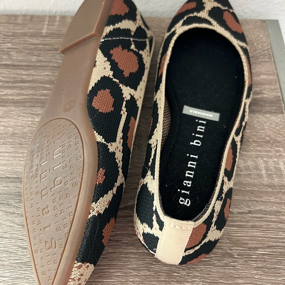 Giani Bini washable knit flats leopard print size 6.5 - Picture 3 of 5